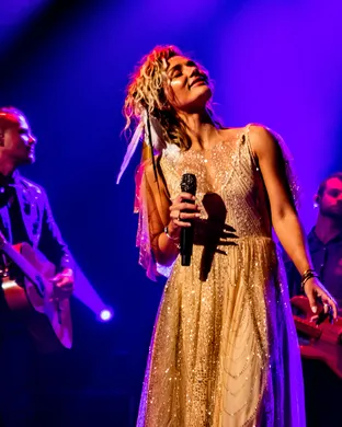 Clare Bowen Tampa