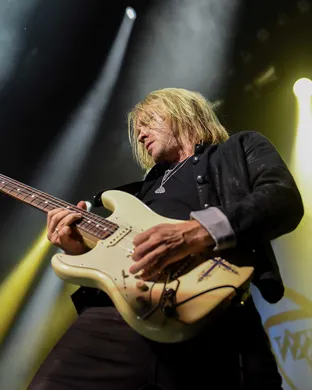 Kenny Wayne Shepherd Band Clearwater